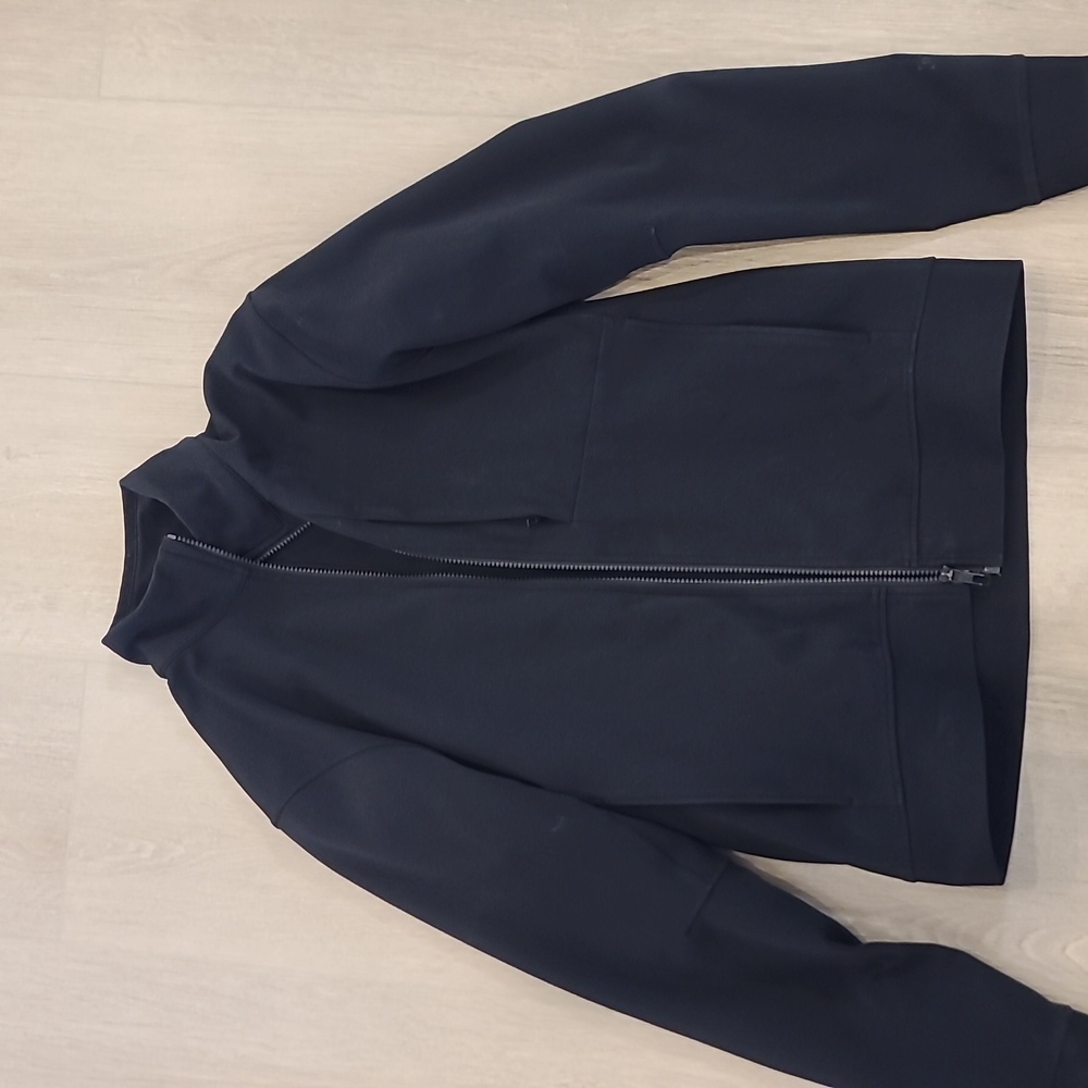 Lululemon Sojurn Jacket